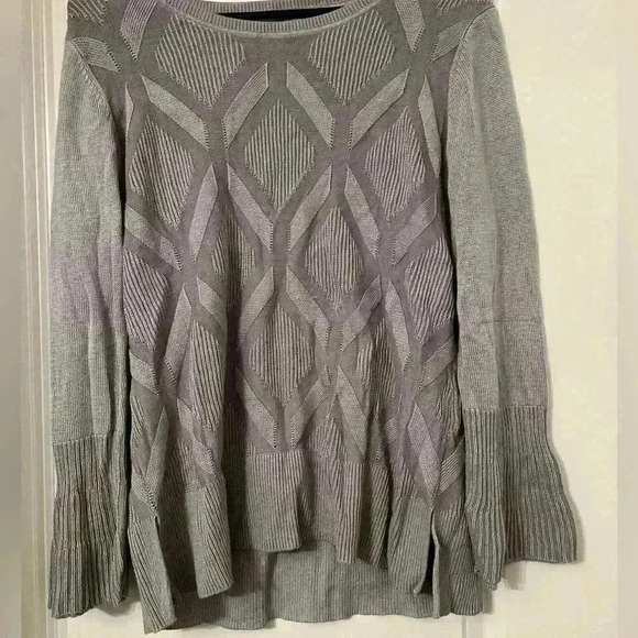Large foxcroft gray bell sleeve heavy long sleeve - Picture 2 of 6